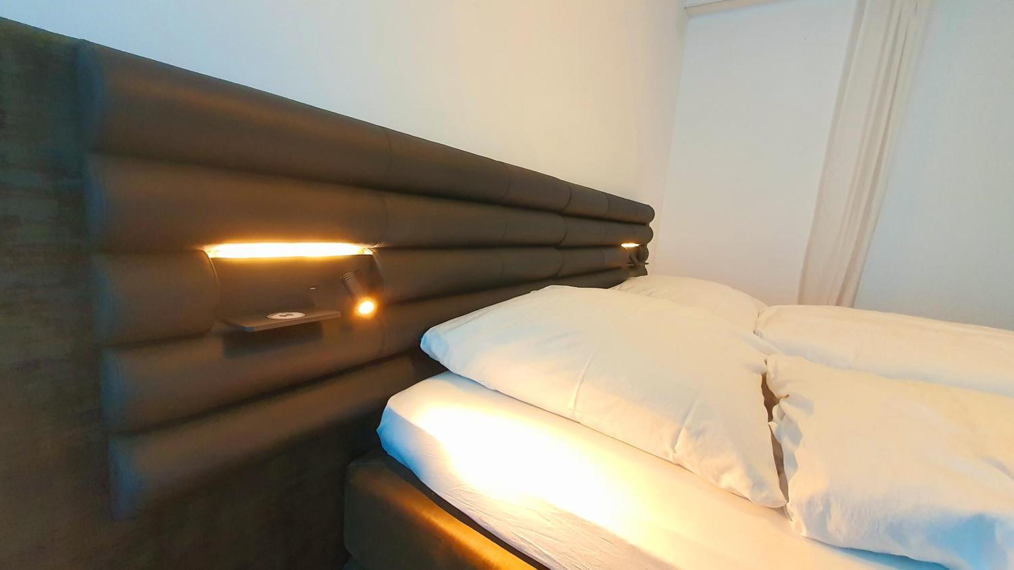 Helles Zimmer Mit Kingsize-Bett Мангейм Экстерьер фото